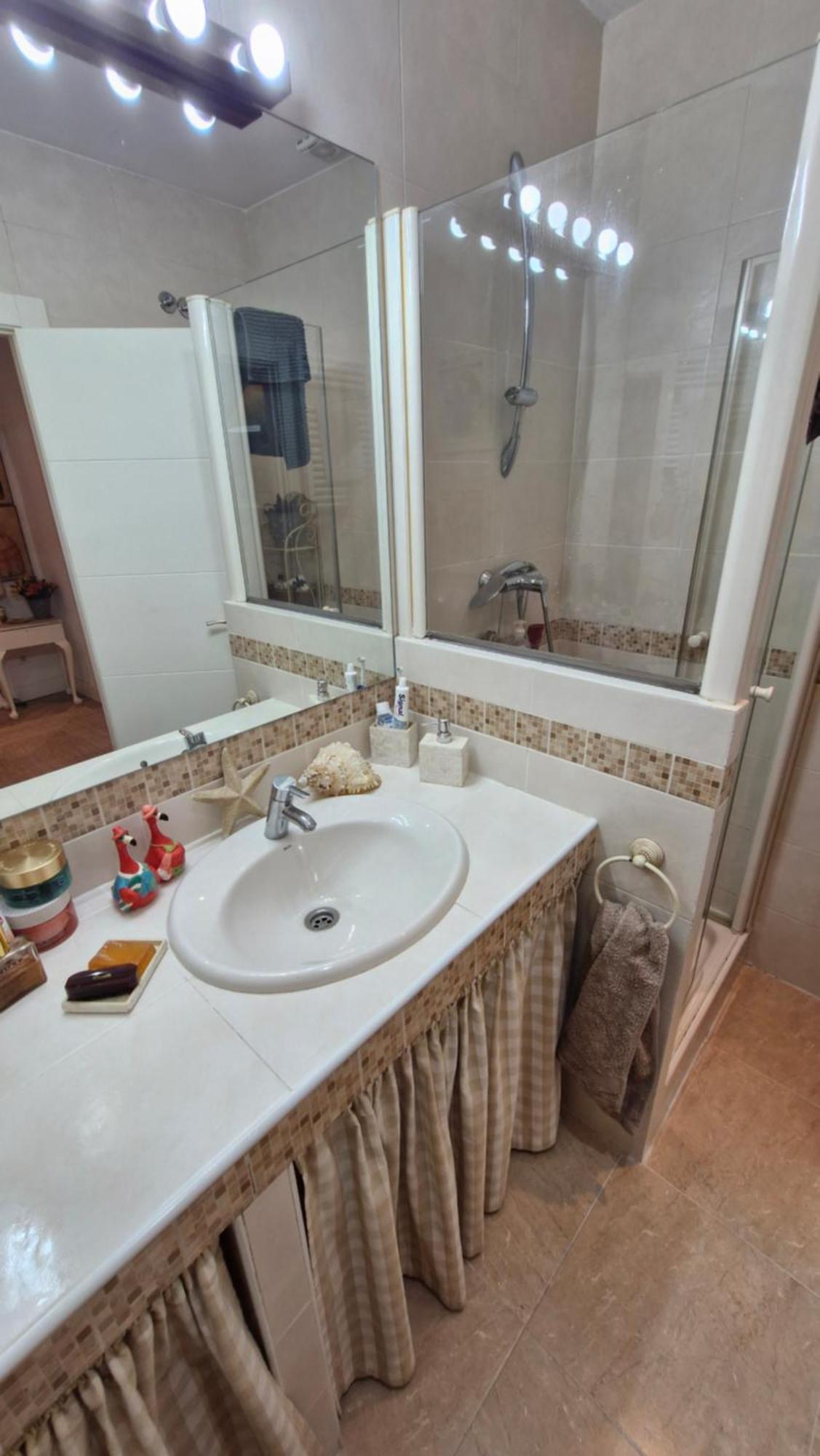 Encantadora En Habitación en casa particular Madrid